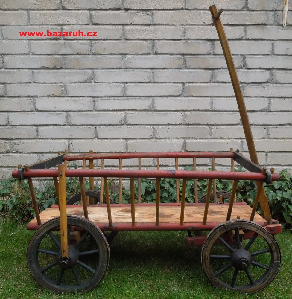 MALÝ ŽEBŘIŇÁK , VOZÍK , DEKORACE