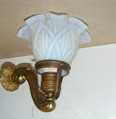 STAROŽITNÁ LAMPIČKA NA STĚNU 1 KS NÁSTĚNNÁ LAMPA