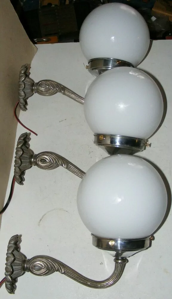 LAMPIČKA NA STĚNU 3 KS NÁSTĚNNÁ LAMPA