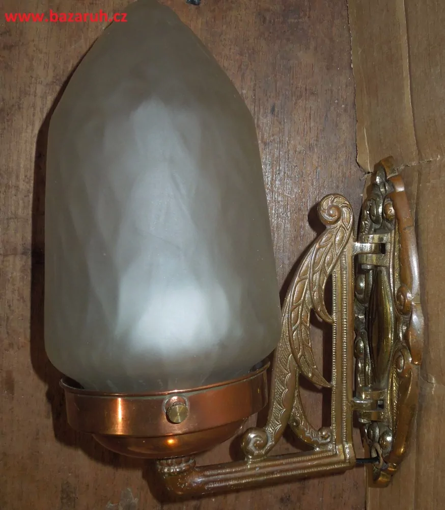 LAMPIČKA NA STĚNU 1KS NÁSTĚNNÁ LAMPA