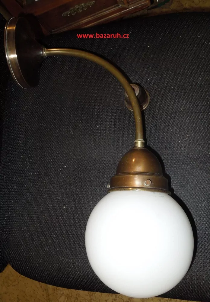 LAMPIČKA NA STĚNU 1 KS NÁSTĚNNÁ LAMPA ELEKTRICKÁ