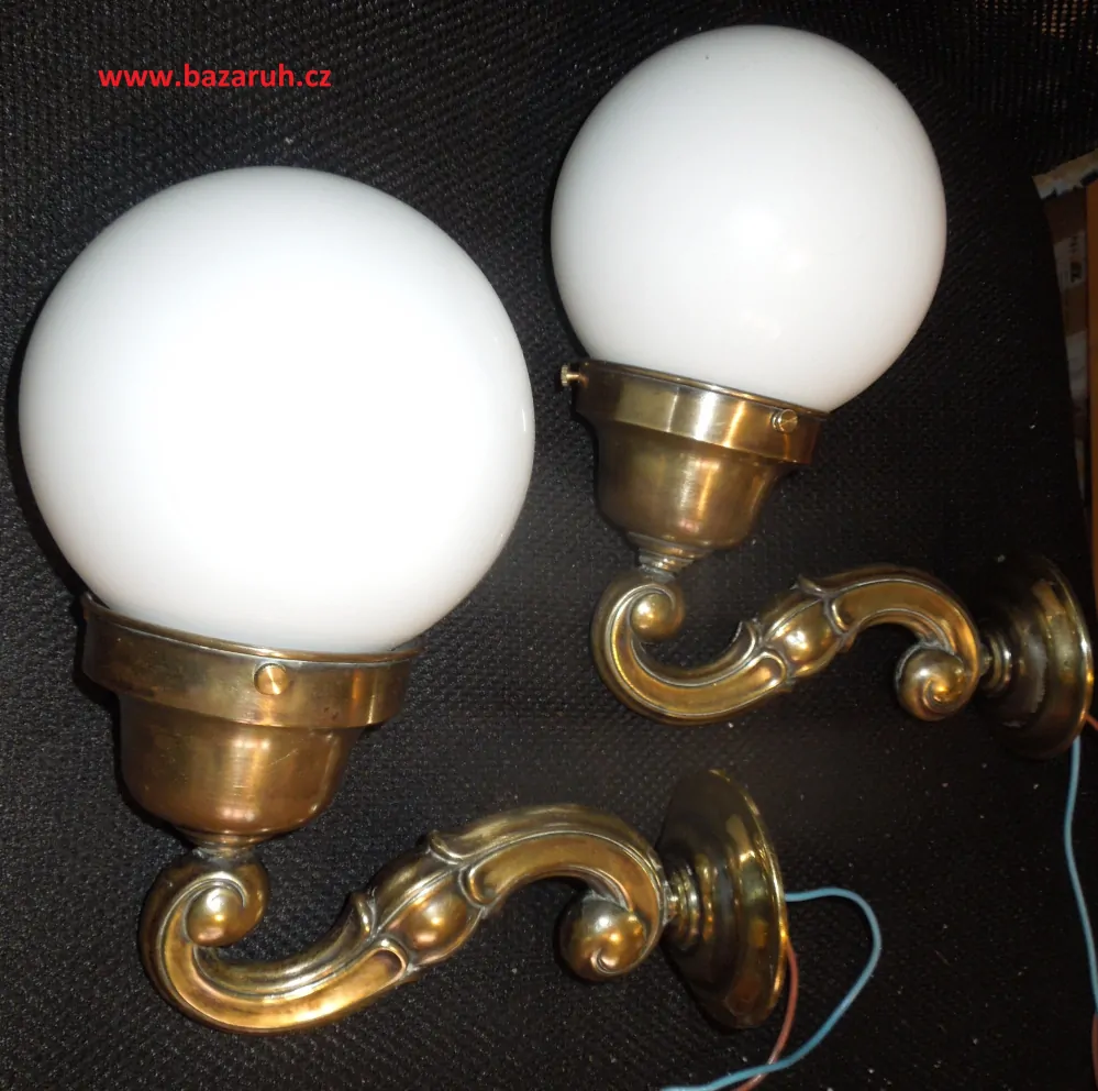 LAMPIČKA NA STĚNU 2 KS NÁSTĚNNÁ LAMPA ELEKTRICKÁ
