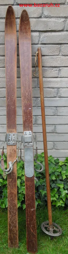 Starožitné dřevěné lyže 153 cm