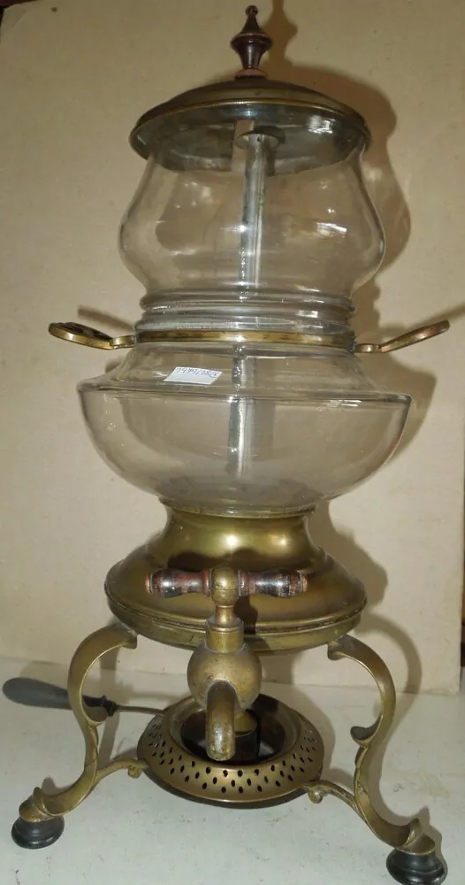 SAMOVAR NEBOLI ČAJOVAR NA DEKORACI