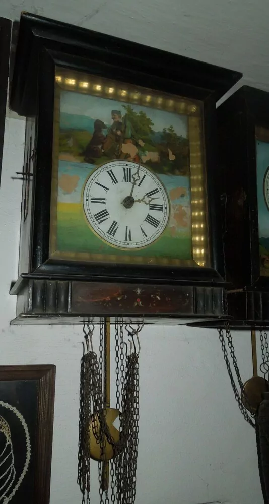 HODINY SEDLÁCKÉ, SELSKÉ NA ZEĎ s podmalbou rybář !