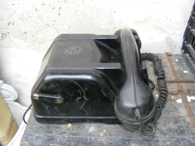 STAROŽITNÝ TELEFON PĚKNÁ DEKORACE 