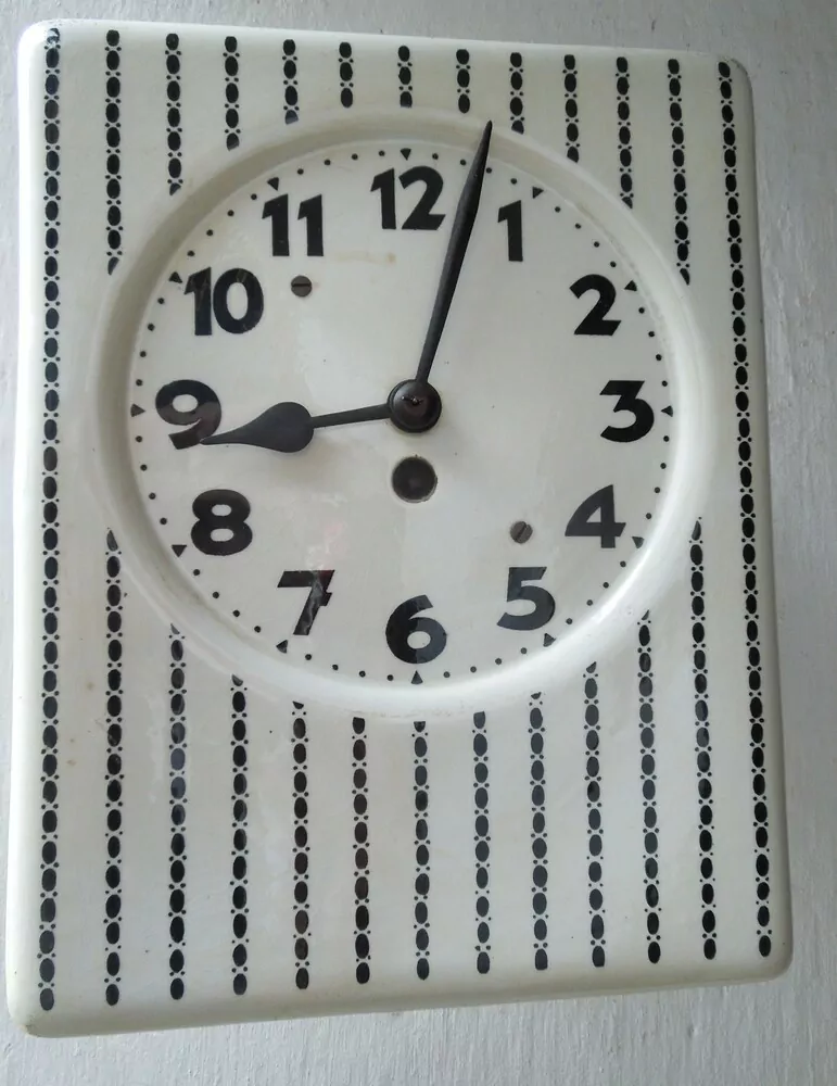 HODINY PORCELÁNOVÉ KUCHYŇSKÉ PORCELÁNKY 