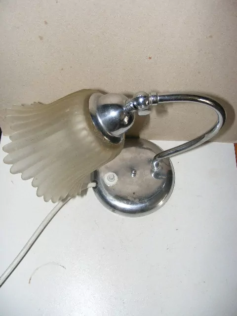 Chromovaná lampička chrom stolní lampa STAROŽITNÉ