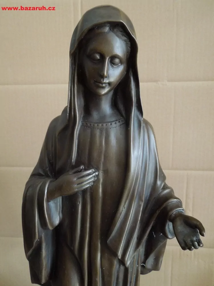 SOCHA bronz MADONA