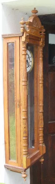 HODINY DVOUZÁVAŽOVÉ