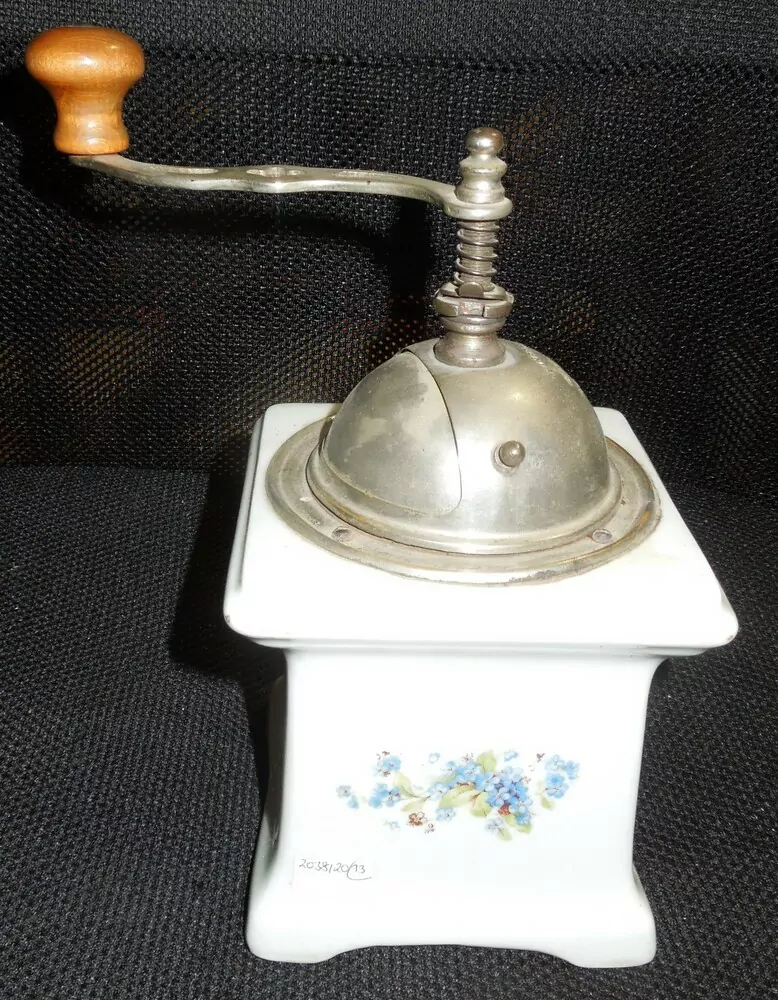 STAROŽITNOST MLÝNEK KÁVOMLÝNEK KAFEMLÝNEK PORCELÁNOVÝ LEINBROCK  POMNĚNKY