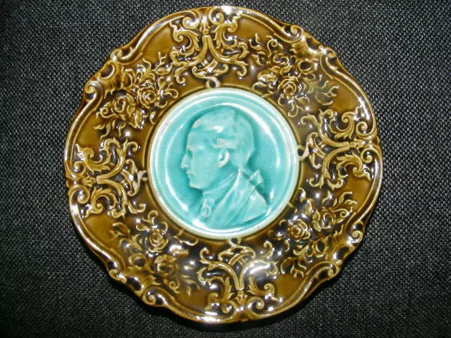 TALÍŘ NA STĚNU 2 KS FRANTIŠEK l. RU