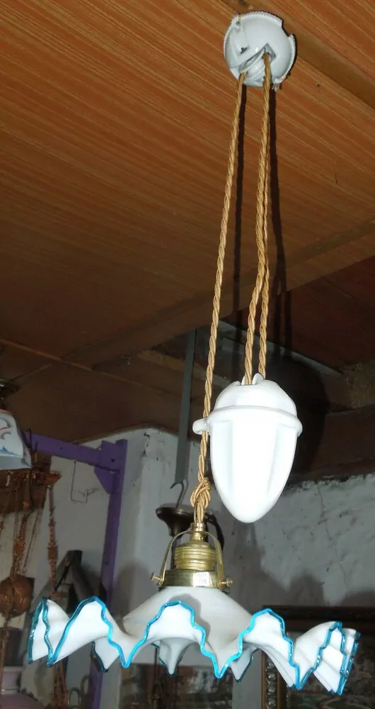 STAROŽITNÝ STAHOVACÍ LUSTR STÍNÍTKO STAHOVAČKA