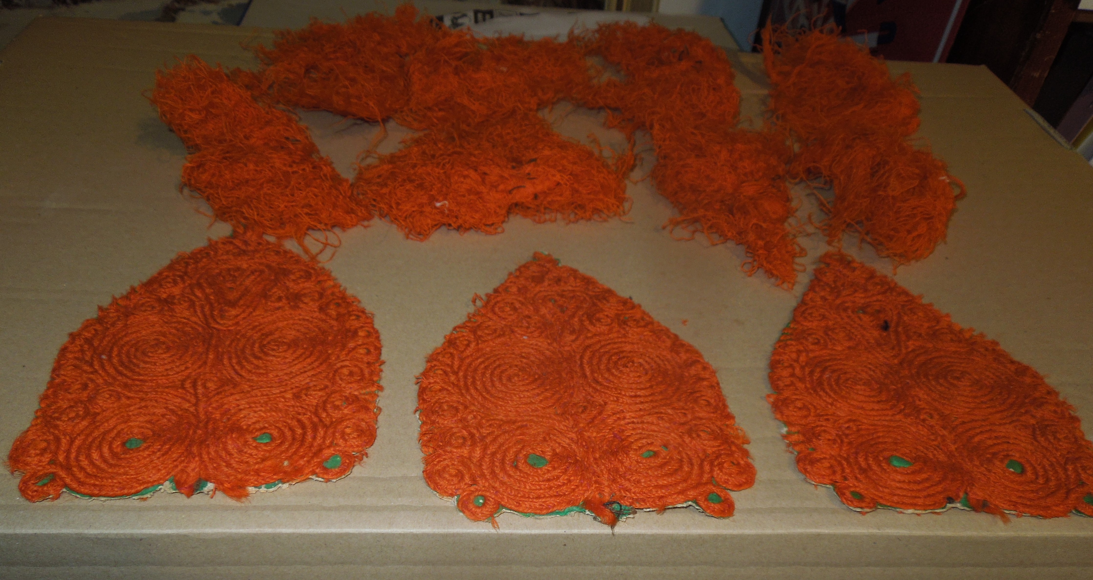 KROJ BAMBULE KE KROJI A CIFROVÁNÍ