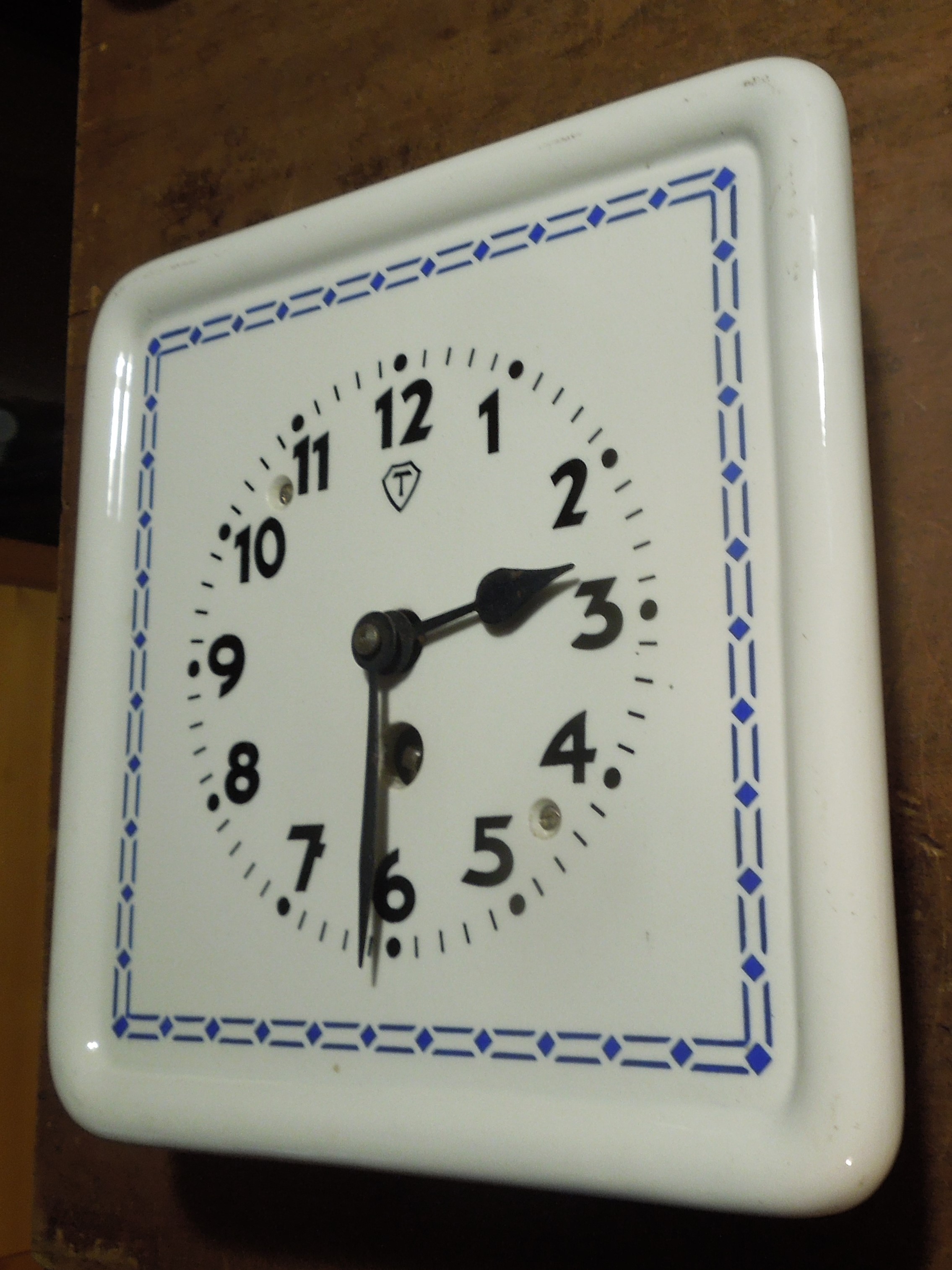 HODINY PORCELÁNOVÉ NÁSTĚNNÉ KUCHYŇSKÉ MALÉ
