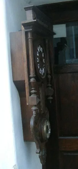 HODINY NÁSTĚNNÉ PÉROVÉ teploměr barometr