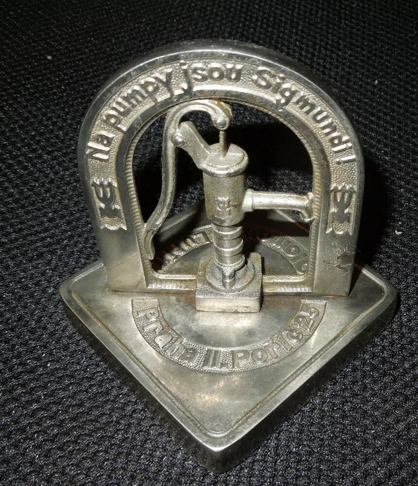 Těžítko na pumpy jsou Sigmundi