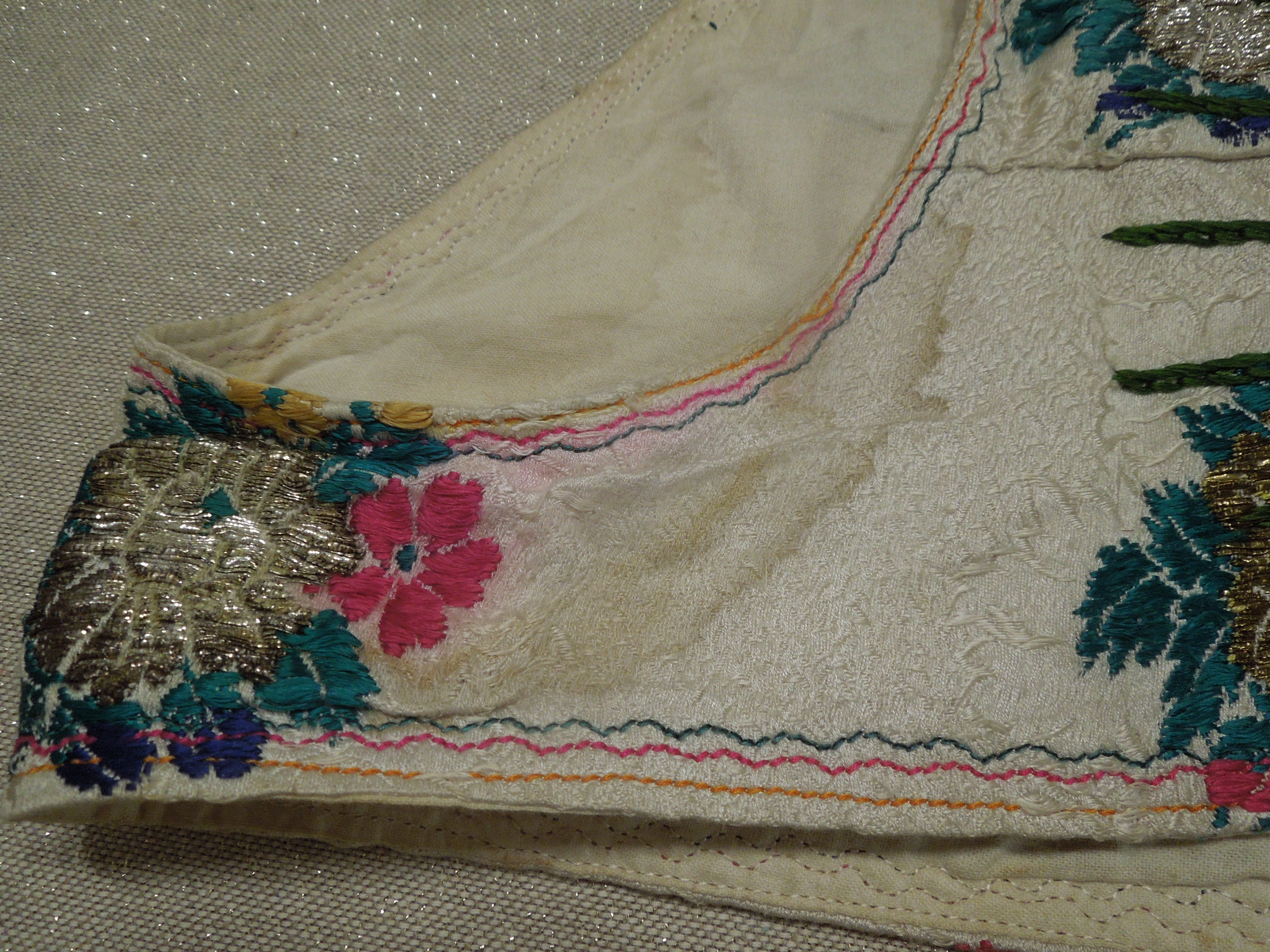 KROJ KORDULA KE KROJI PÁNSKÁ