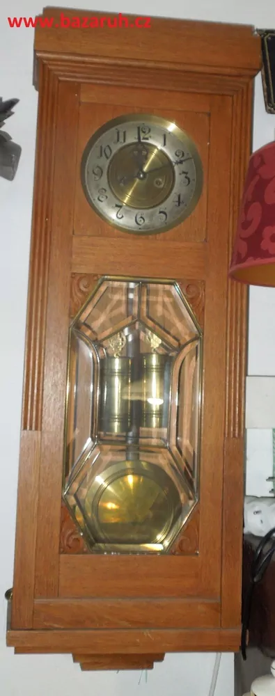 HODINY NÁSTĚNNÉ PÉROVÉ GUSTAV BECKER