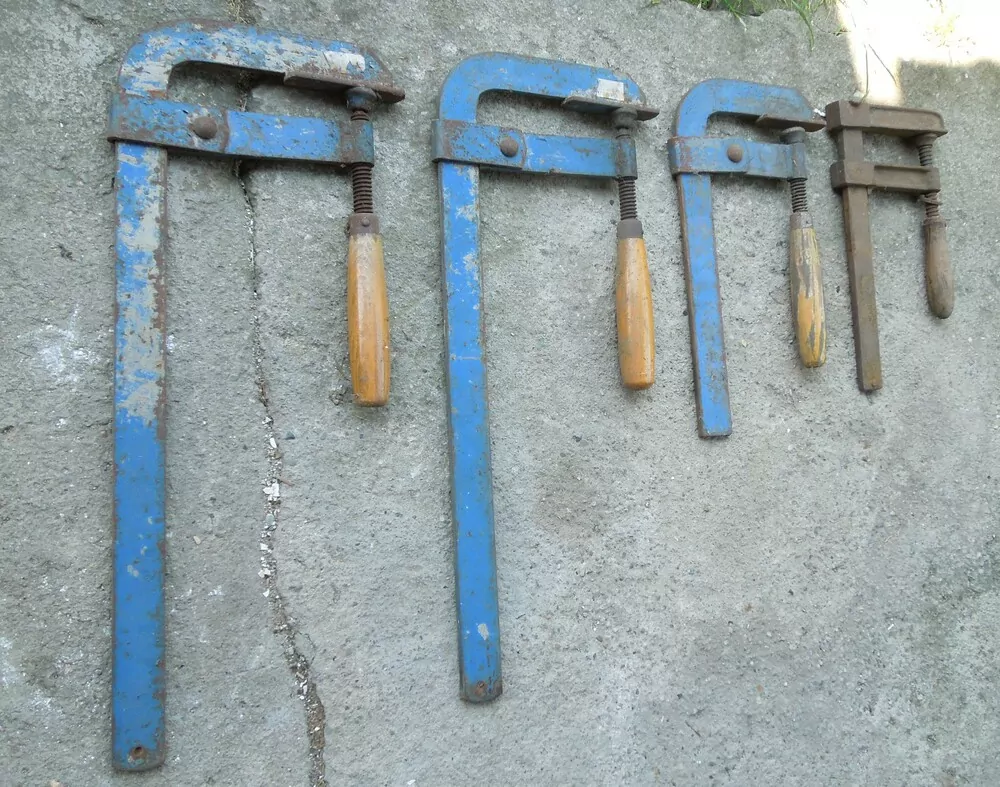 NÁŘADÍ, UPÍNÁKY 4 KS