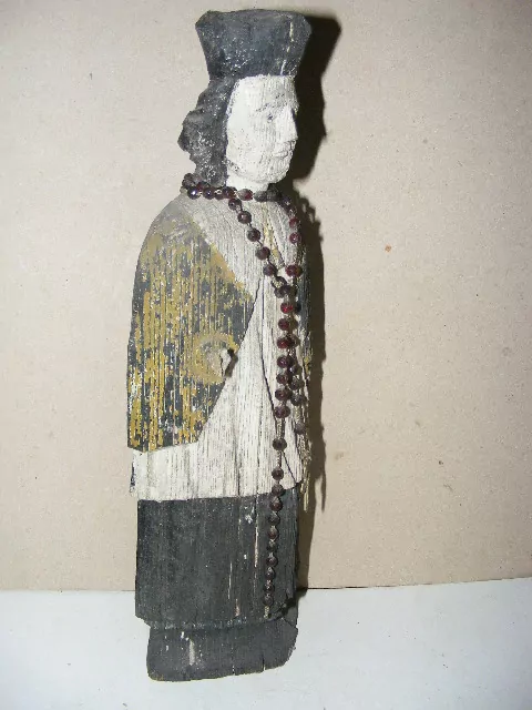 SOCHA SVATÁ DŘEVOŘEZBA NA ZEĎ