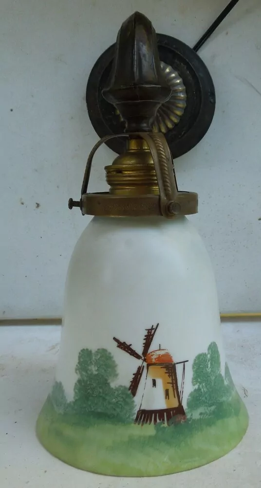 LAMPA NÁSTĚNNÁ LAMPIČKA