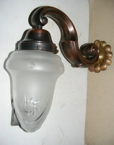 LAMPIČKA NA STĚNU 1 KS NÁSTĚNNÁ LAMPA ELEKTRICKÁ