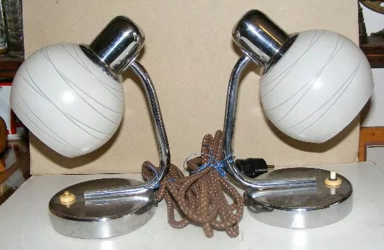 STAROŽITNÁ STOLNÍ LAMPA , LAMPIČKA 2 ks