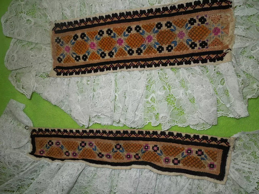 KROJ VYŠÍVÁNÍ KE KROJI DÁMSKÉ BUBÍNKOVÉ