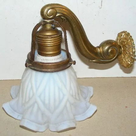 STAROŽITNÁ LAMPIČKA NA STĚNU 1 KS NÁSTĚNNÁ LAMPA
