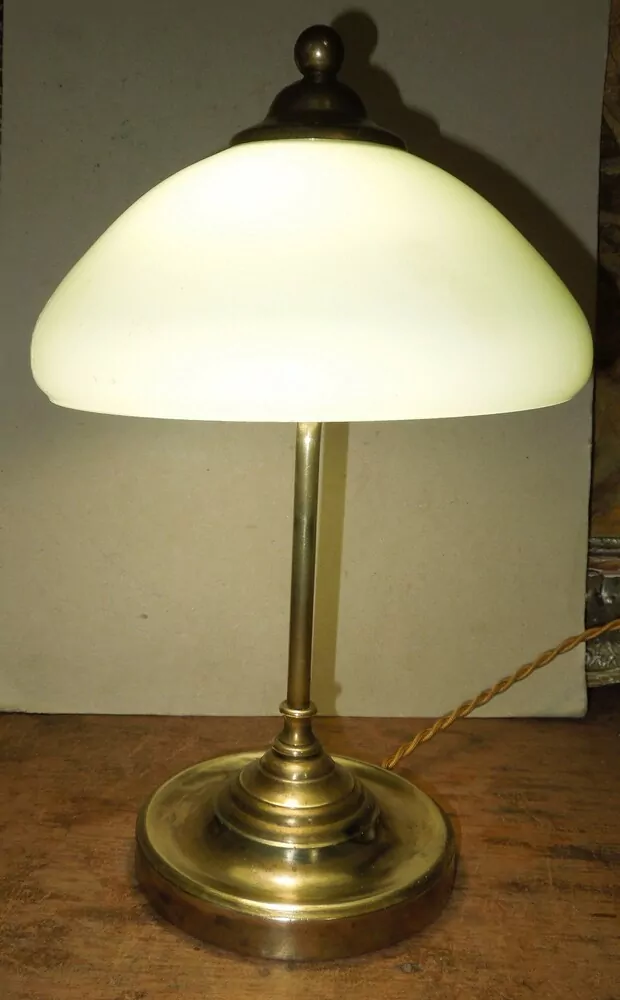 STAROŽITNÁ STOLNÍ LAMPA ELEKTRICKÁ 1 ks