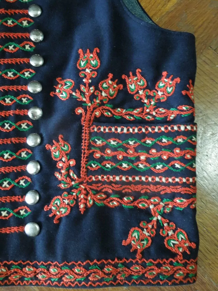 KROJ KORDULKA KE KROJI DÁMSKÁ  BŘEZOVÁ