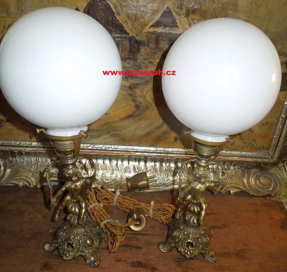 STAROŽITNÁ LAMPA FIGURÁLNÍ LAMPIČKA  2 KS