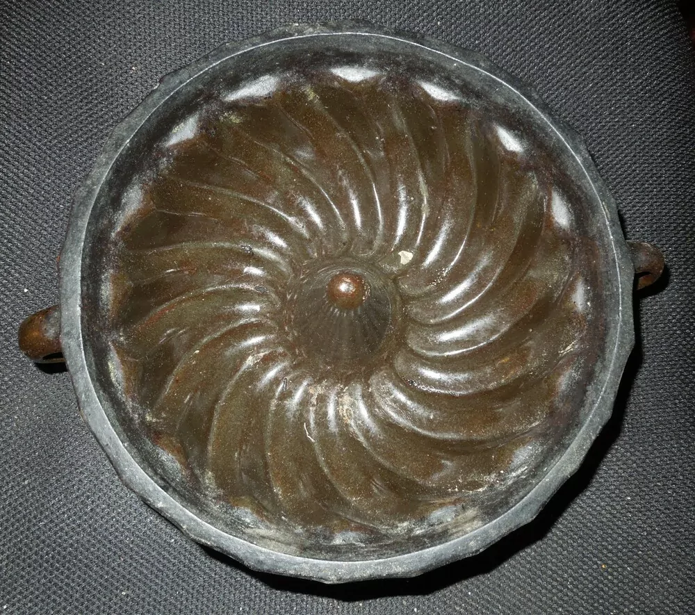 FORMA BÁBOVKA NA DEKORACI