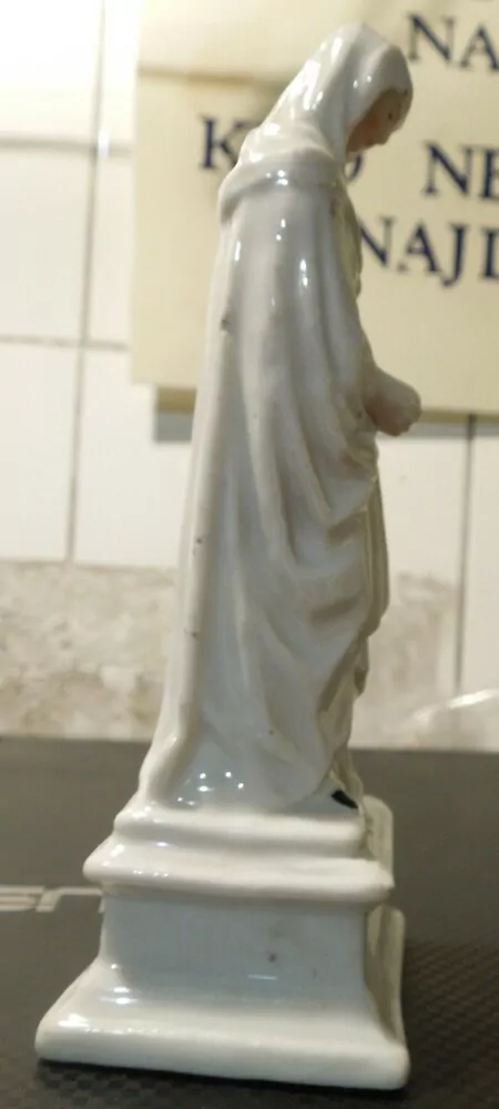SOCHA SVATÁ 13 CM