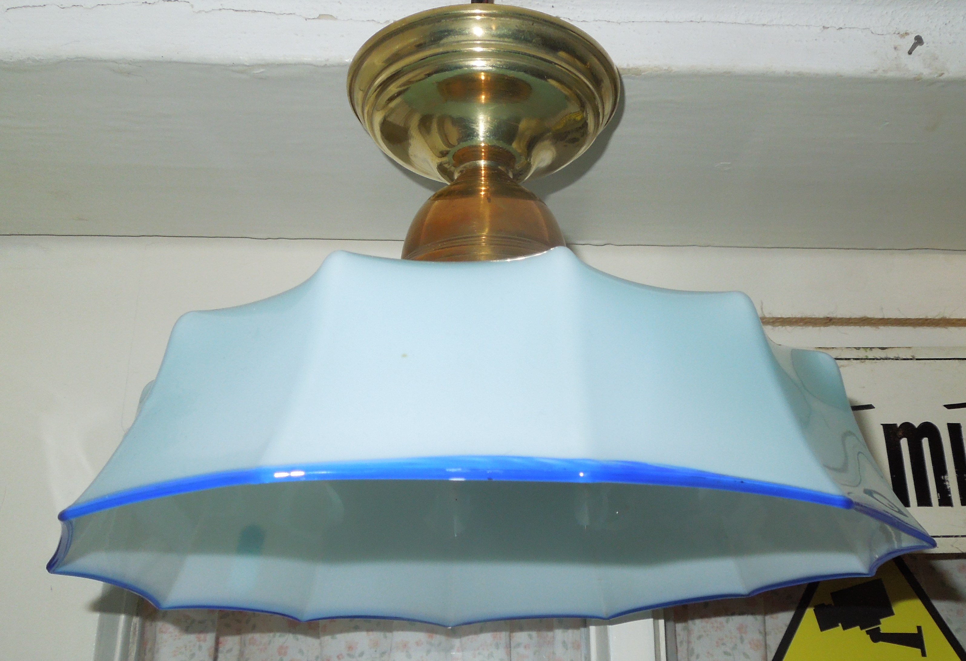 STAROŽITNOST STROPNICE 1 KS LUSTR STÍNÍTKO ŠIRM