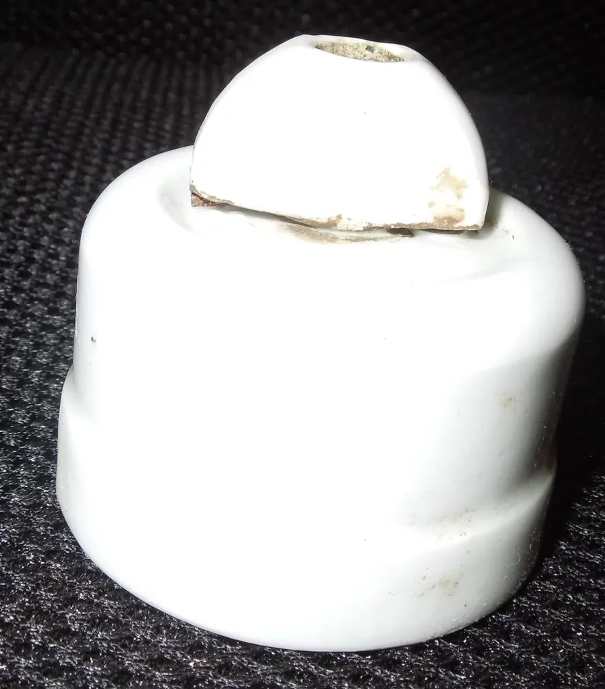 Porcelánový vypínač