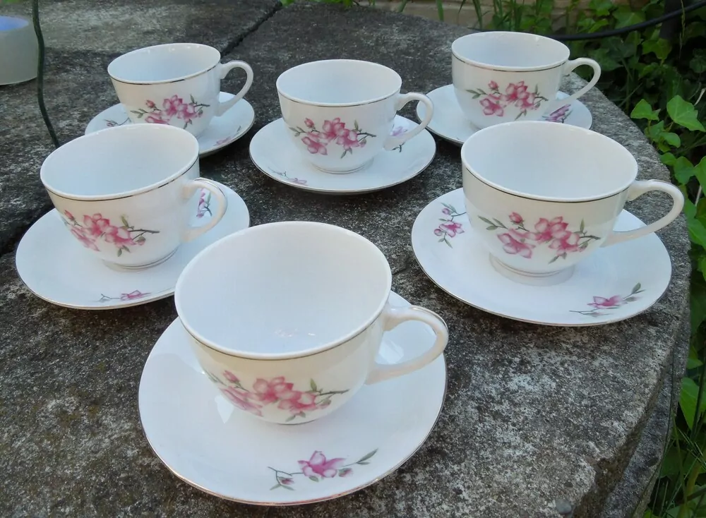 SOUPRAVA PORCELÁNOVÁ S KYTIČKAMI