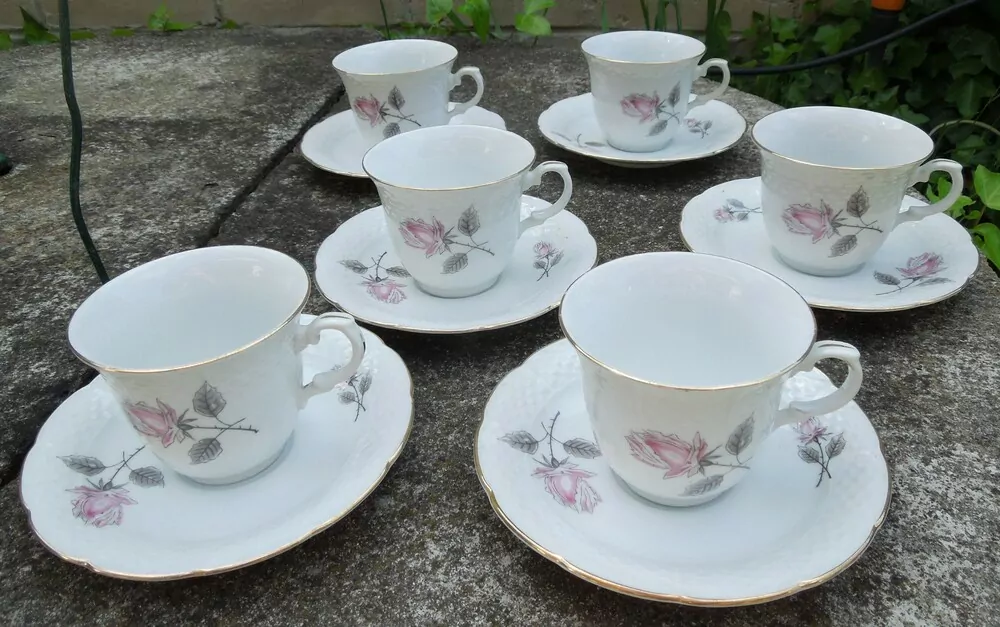 KÁVOVÁ PORCELÁNOVÁ SOUPRAVA "RŮŽE"