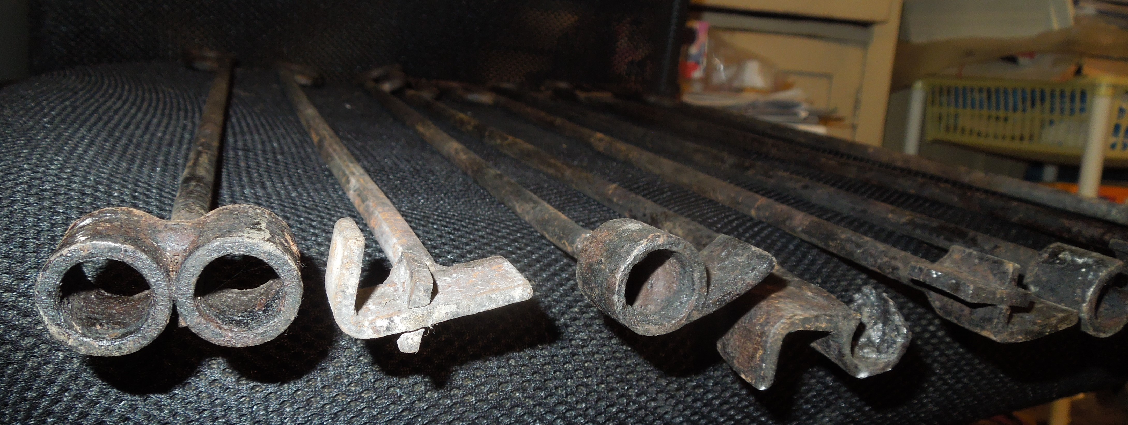 ZNAČKOVACÍ SADA S ČÍSLY 0,1,3,4,5,6,7,8 KOVÁŘSKÁ