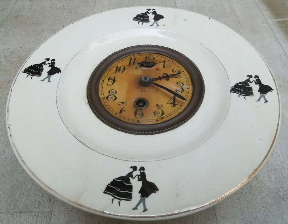 HODINY PORCELÁNOVÉ KUCHYŇSKÉ MOTIV ROKOKO