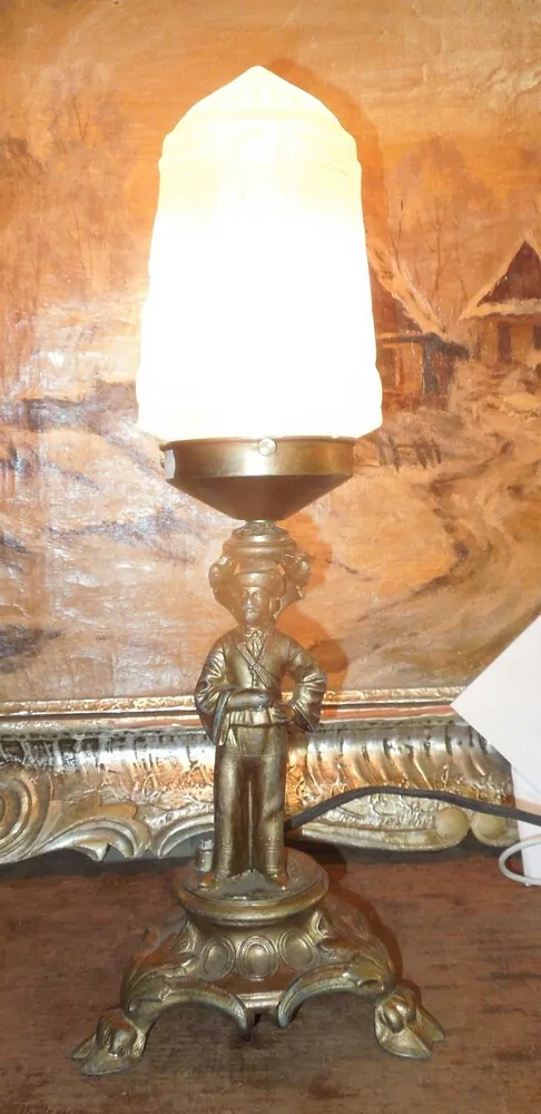 STAROŽITNÁ FIGULÁRNÍ LAMPA