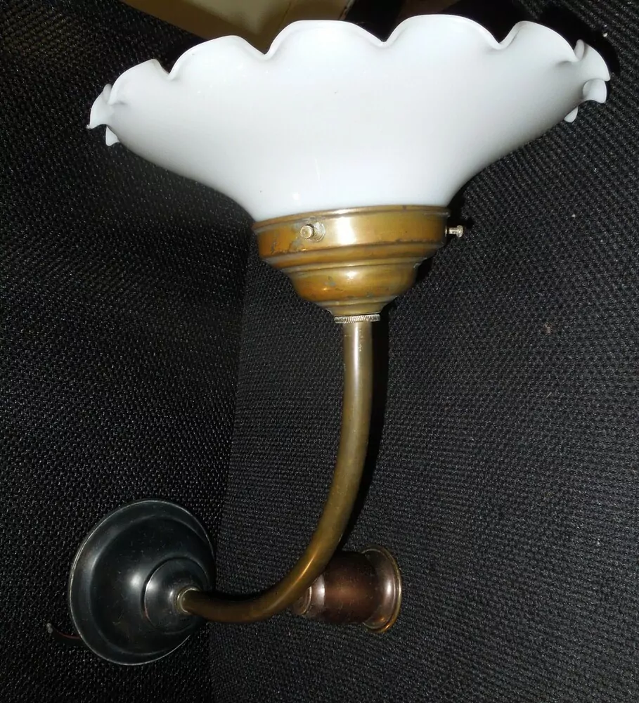 LAMPIČKA NA STĚNU 1 KS NÁSTĚNNÁ LAMPA ELEKTRICKÁ