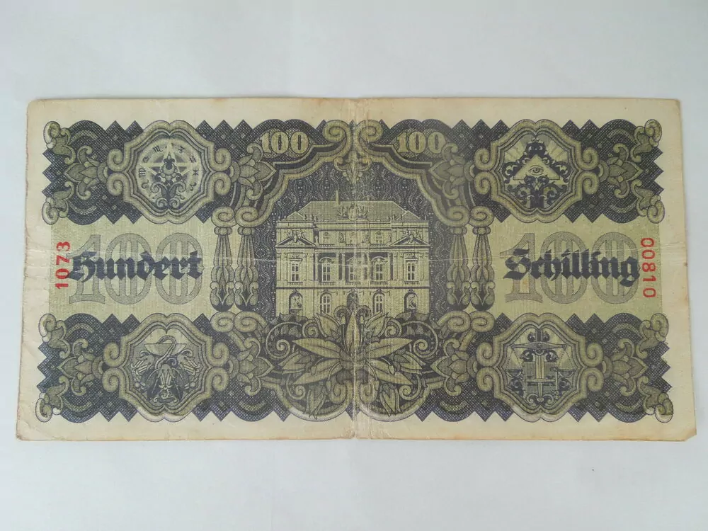 100 ŠILINKŮ, R. 1945