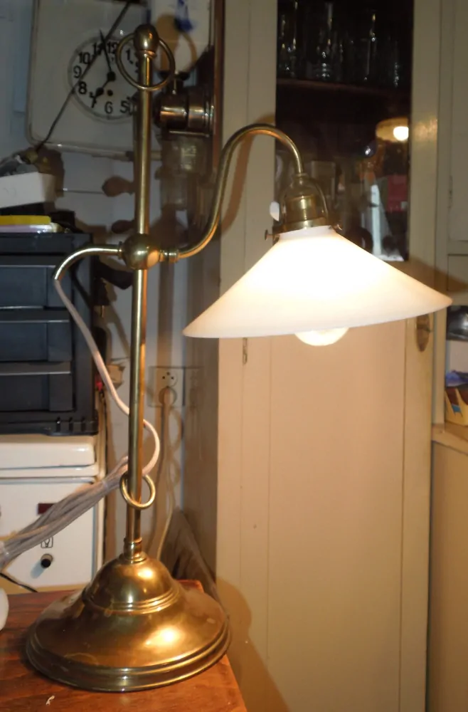 STAROŽITNÁ STARÁ LAMPA , LAMPIČKA DO PRACOVNY