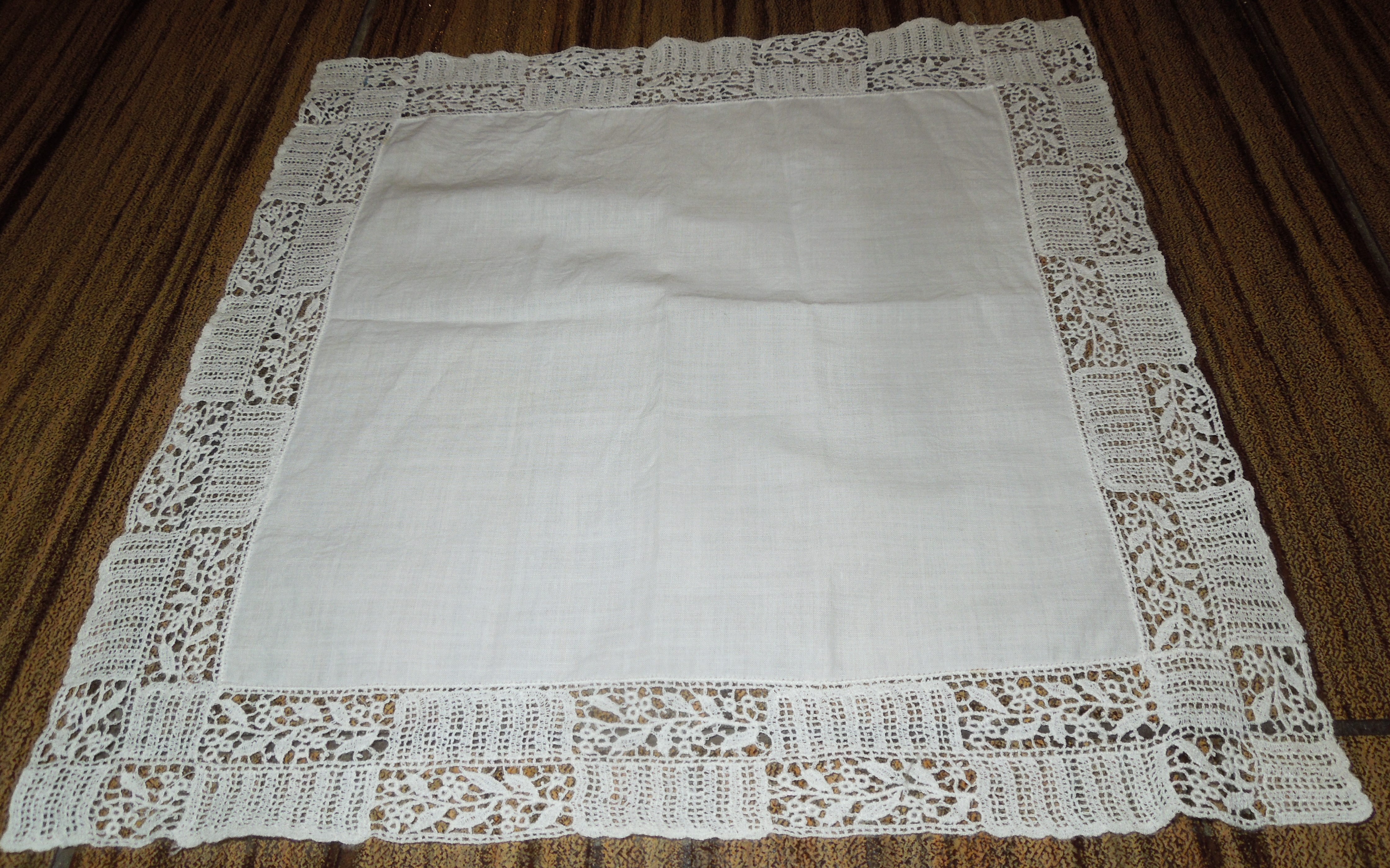 KROJ KAPESNÍK KE KROJI