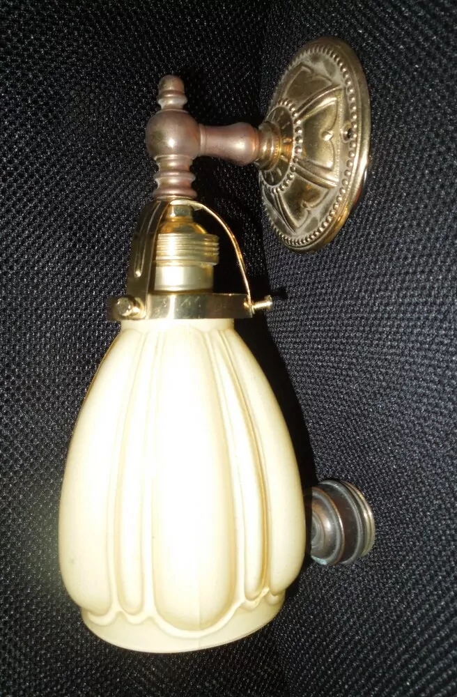 LAMPIČKA NA STĚNU 1 KS NÁSTĚNNÁ LAMPA ELEKTRICKÁ 