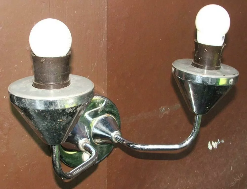 LAMPIČKA NA STĚNU 1 KS NÁSTĚNNÁ LAMPA CHROM 