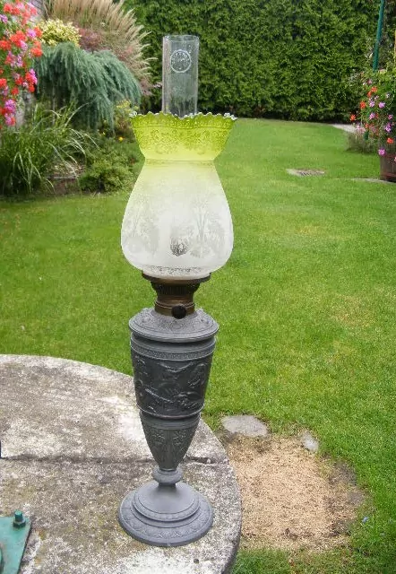 STAROŽITNÁ PETROLEJOVÁ LAMPA , PETROLEJKA