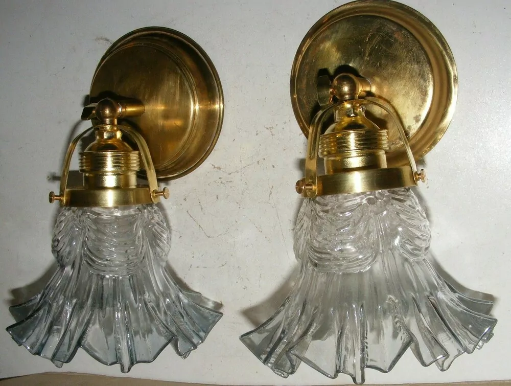 LAMPIČKA NA STĚNU 2 KS LAMPIČKY LAMPY ELEKTRICKÉ 